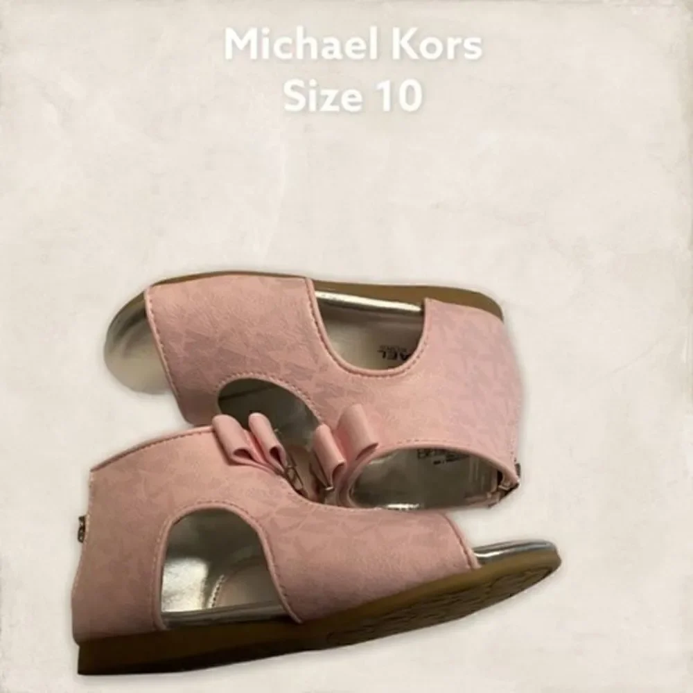 Toddler baby Girl’s Michael Kors sandals
